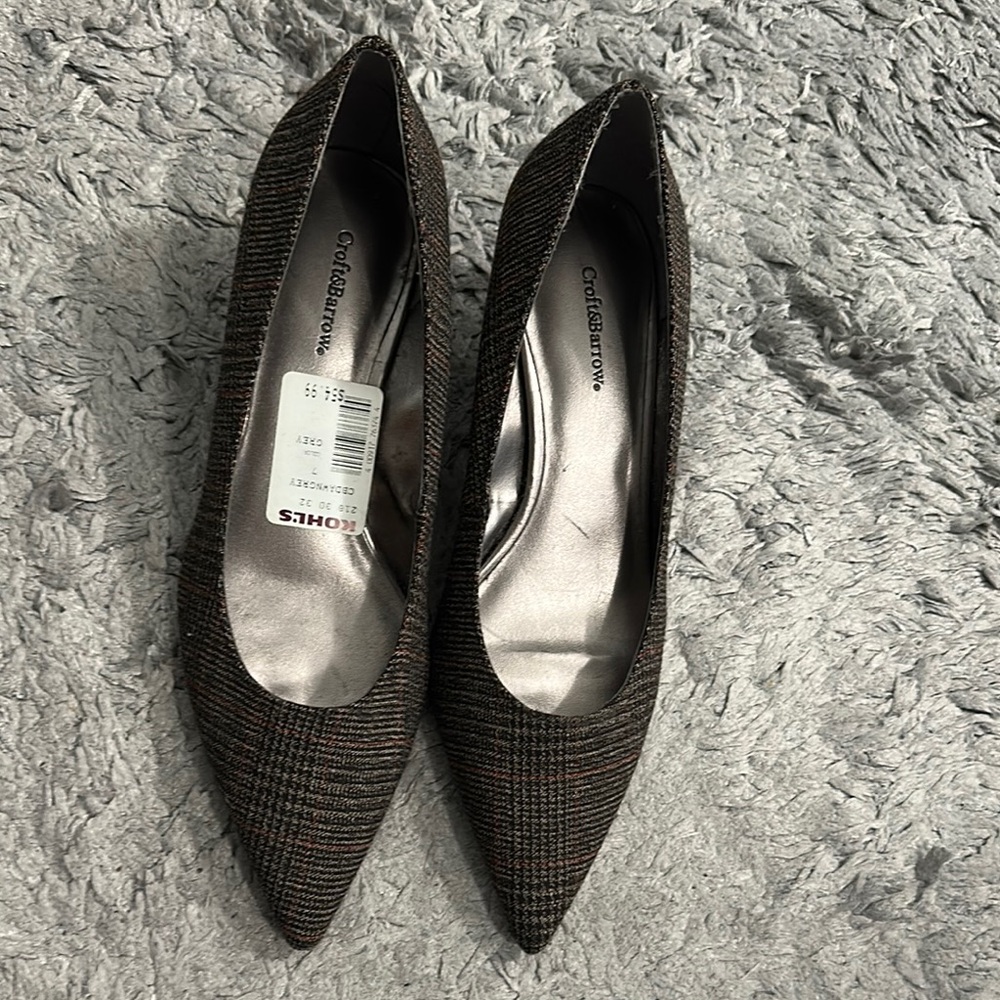 Croft & Barrow Brown Heels Elegant Pointed-Toe Design